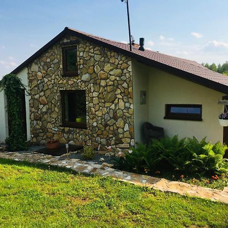 Czytelnia W Sadzie Villa Krzykawka Exterior foto