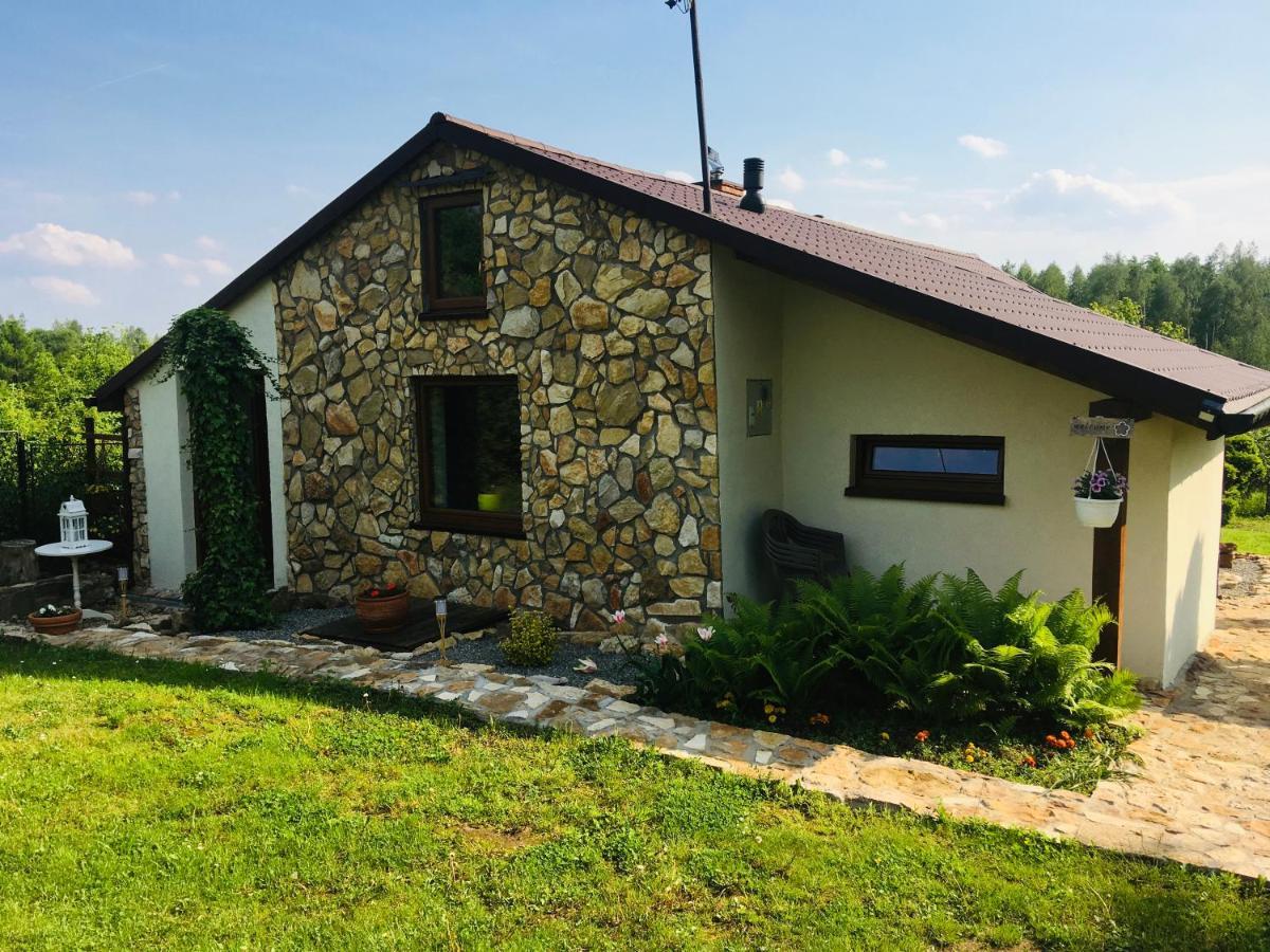 Czytelnia W Sadzie Villa Krzykawka Exterior foto